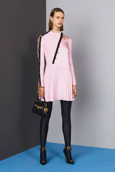Look 15